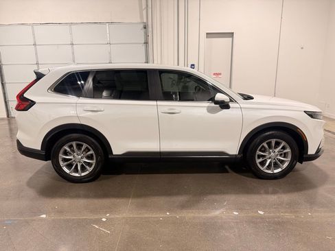 Used 2025 Honda CR-V EX-L image 4