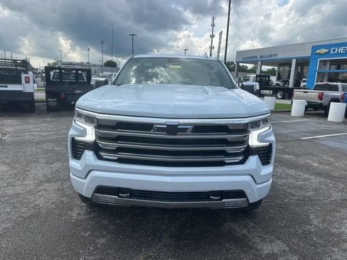 New 2026 Chevrolet Silverado 1500 High Country w/ Technology Package AWD/4WD image 8