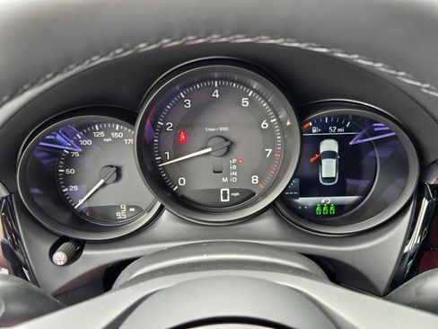 New 2026 Porsche Macan AWD/4WD image 24