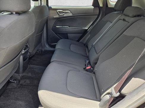 Used 2025 Kia Sportage LX FWD image 16