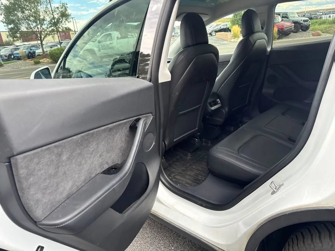 Used 2020 Tesla Model Y Long Range AWD/4WD image 43