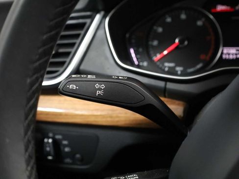 Used 2023 Audi Q5 2.0T Premium w/ Convenience Package image 28