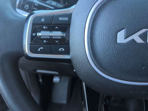 Used 2022 Kia Sorento LX image 22