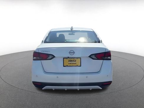 Used 2025 Nissan Versa SV FWD image 12