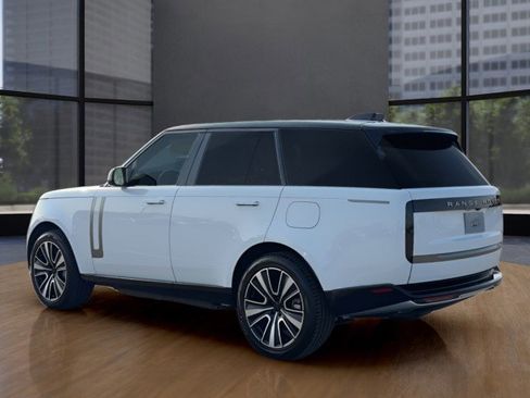 New 2026 Land Rover Range Rover SE image 3