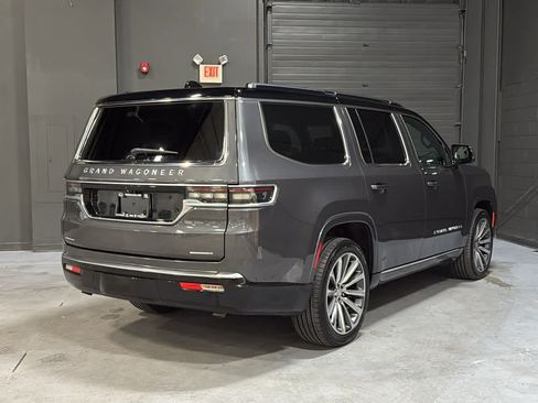 Used 2022 Jeep Grand Wagoneer Series II AWD/4WD image 6