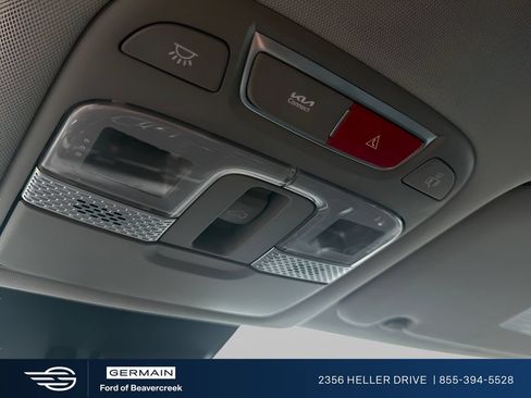 Used 2025 Kia Telluride S AWD/4WD image 23