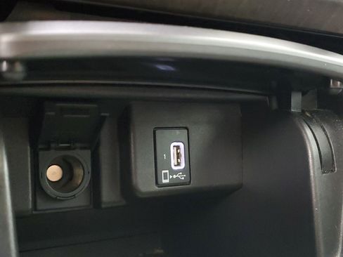 Used 2018 Honda Accord Touring image 31