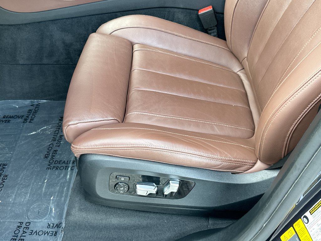 Used 2021 BMW X5 xDrive45e w/ Executive Package 2 AWD/4WD image 22