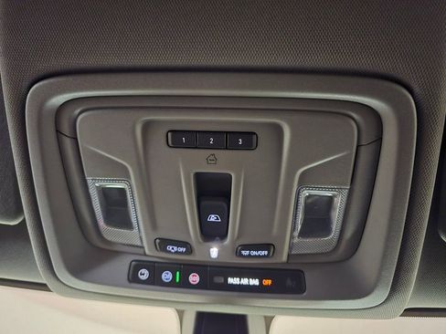 Used 2020 Chevrolet Silverado 1500 LTZ w/ LTZ Plus Package AWD/4WD image 34