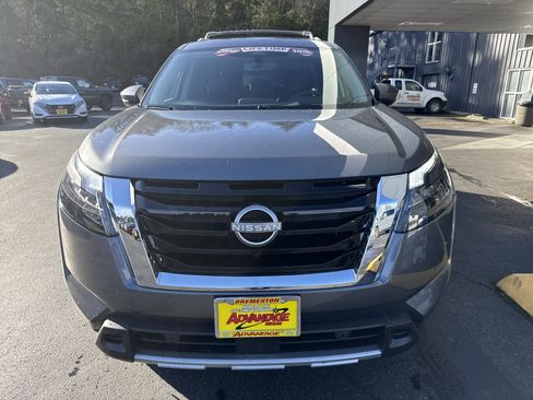 New 2025 Nissan Pathfinder Platinum w/ Cargo Package image 11