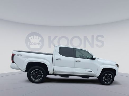 Used 2024 Toyota Tacoma TRD Sport w/ TRD Sport Upgrade Package AWD/4WD image 12