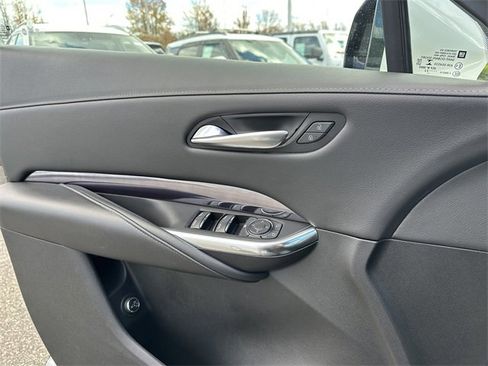 Used 2022 Cadillac XT4 Luxury w/ Cold Weather Package image 30