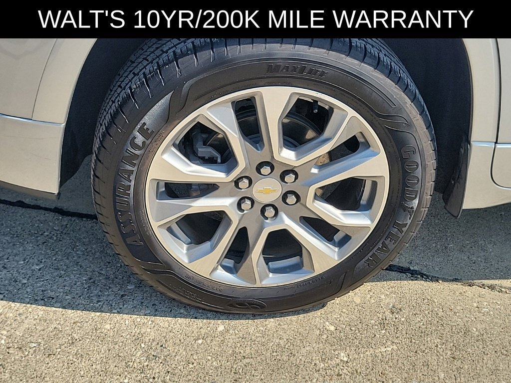 Used 2019 Chevrolet Traverse Premier w/ Driver Confidence II Package FWD image 5