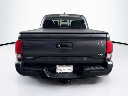 Certified 2022 Toyota Tacoma SR5 image 7