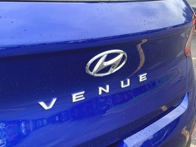 Used 2025 Hyundai Venue SEL FWD image 31