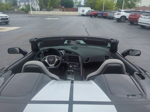 Certified 2016 Chevrolet Corvette Stingray Convertible RWD image 11