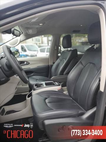 Certified 2024 Chrysler Pacifica Touring-L FWD image 1