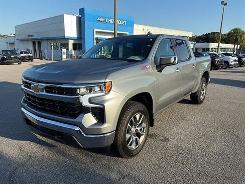 New 2026 Chevrolet Silverado 1500 LT w/ Z71 Off-Road Package image 3