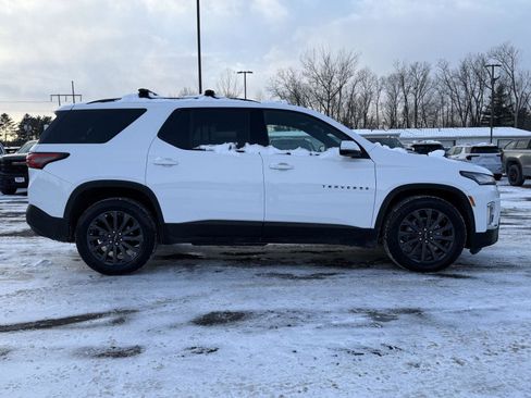 Used 2022 Chevrolet Traverse RS image 4