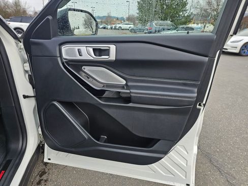 Used 2023 Ford Explorer ST w/ Equipment Group 401A image 10