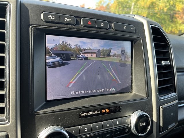 Used 2020 Ford Expedition XLT w/ Equipment Group 202A AWD/4WD image 29