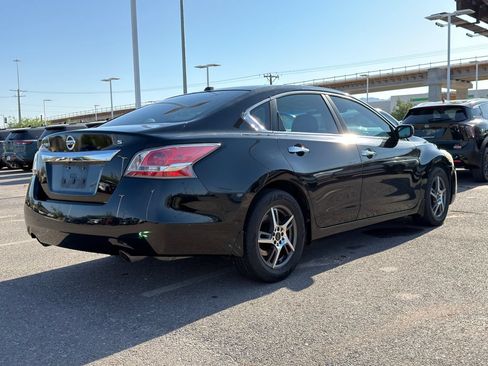 Used 2015 Nissan Altima 2.5 S w/ Power Driver Seat Package FWD image 5