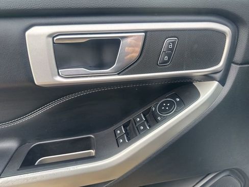 Used 2022 Ford Explorer XLT w/ Class IV Trailer Tow Package image 20