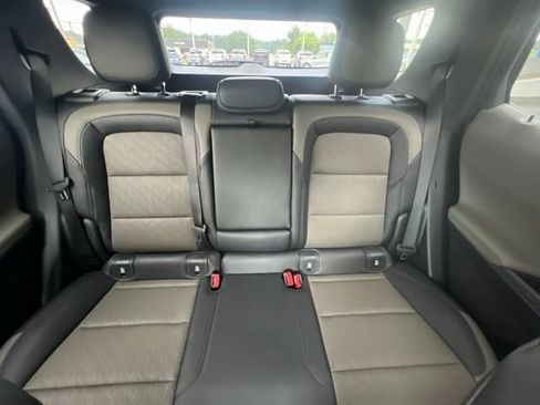 New 2027 Chevrolet Equinox LT w/ Convenience Package II FWD image 13