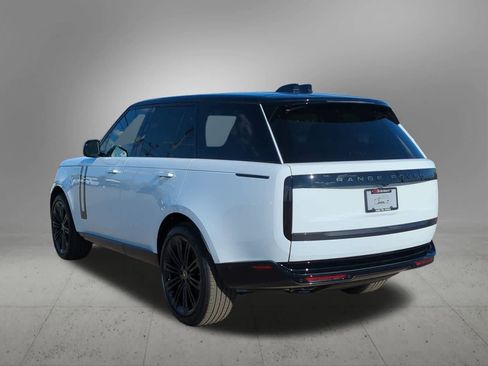 New 2025 Land Rover Range Rover SE image 4