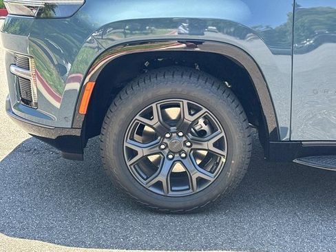New 2026 Jeep Grand Wagoneer 4WD image 11