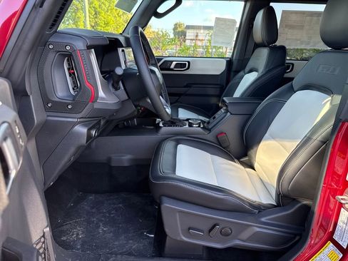 New 2026 Ford Bronco Outer Banks AWD/4WD image 20