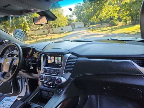 Used 2019 Chevrolet Tahoe POLICE w/ Remote Keyless Entry Package image 31