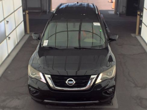 Used 2017 Nissan Pathfinder SL FWD image 2