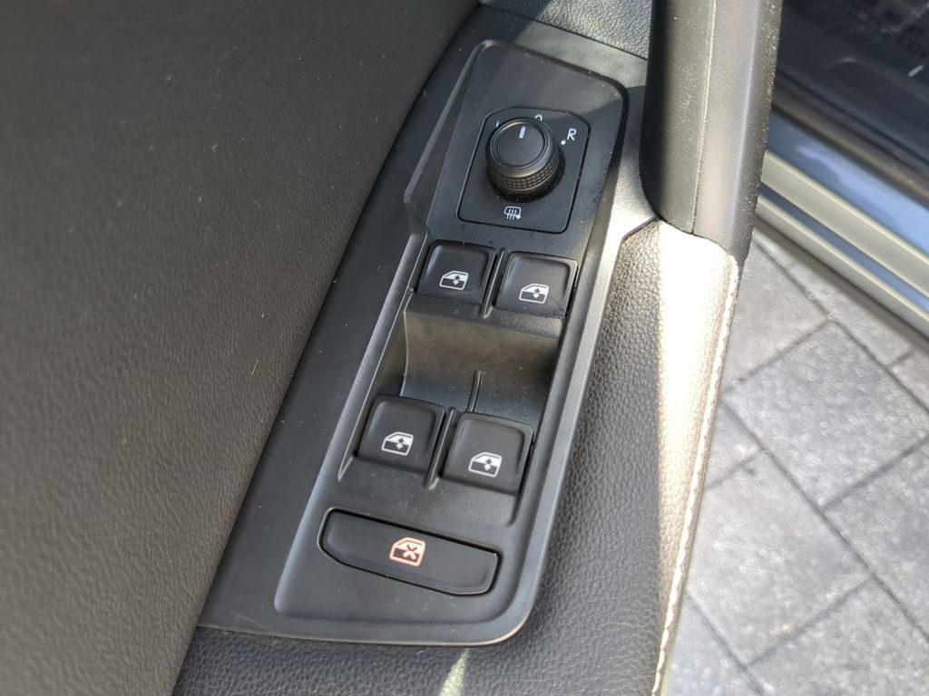 Certified 2023 Volkswagen Tiguan S FWD image 16