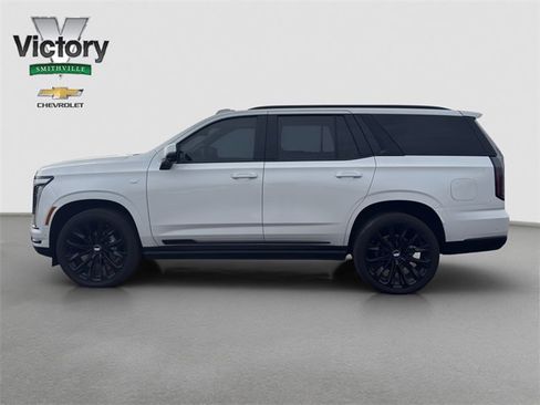 Used 2025 Cadillac Escalade Sport Platinum w/ LPO, ONYX Package image 3