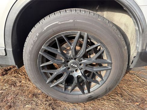 Used 2014 Nissan Rogue SL image 17