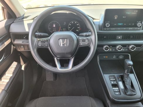 Used 2025 Honda CR-V LX image 14