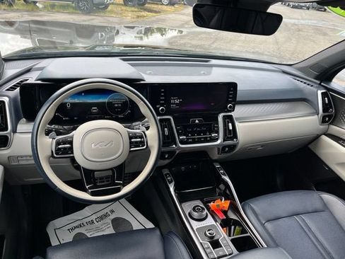 Used 2023 Kia Sorento SX Prestige AWD/4WD image 15