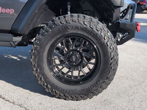 Certified 2021 Jeep Gladiator Rubicon image 11