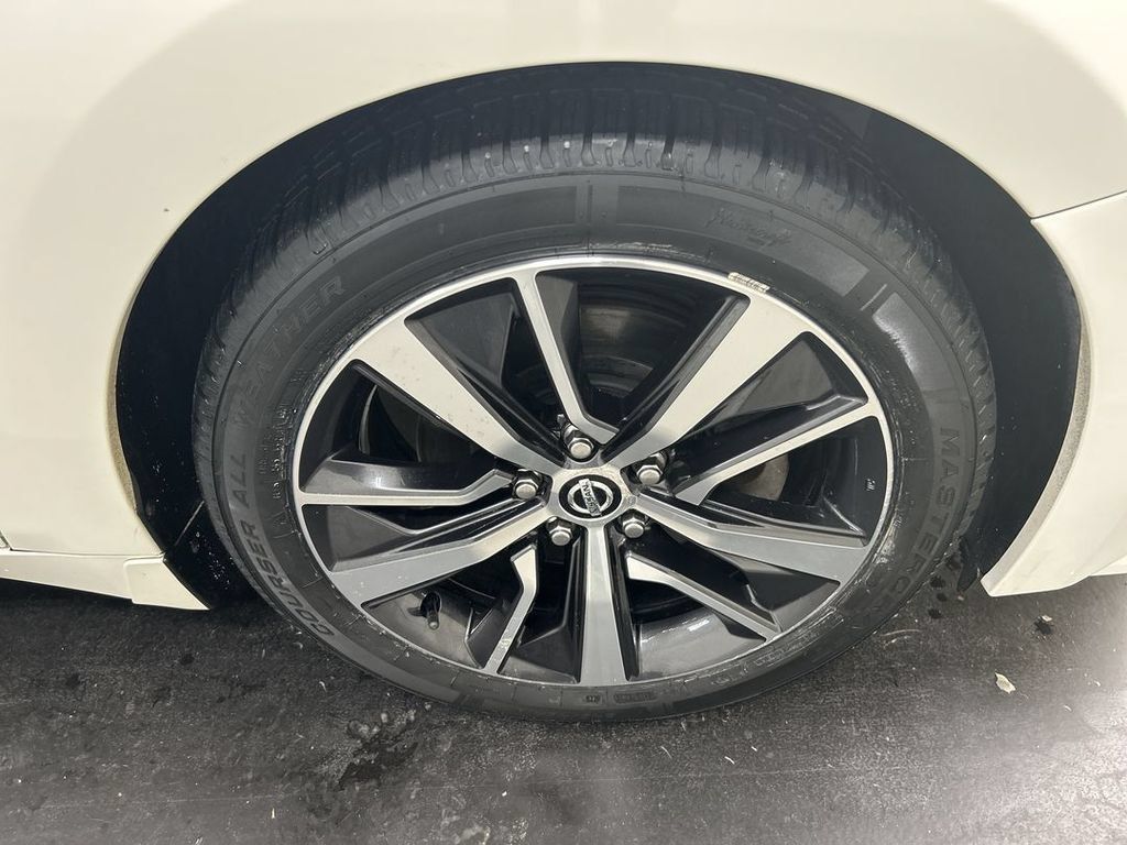 Used 2019 Nissan Maxima 3.5 S w/ Floor Mat Group FWD image 8
