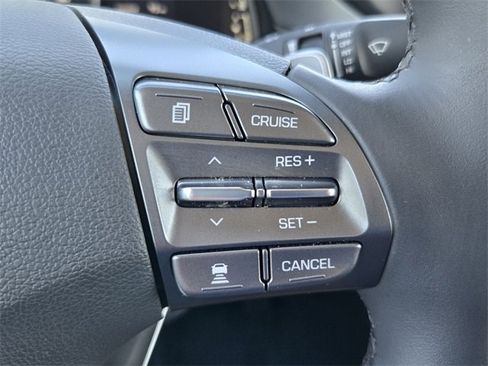 Certified 2022 Hyundai Ioniq SE image 24