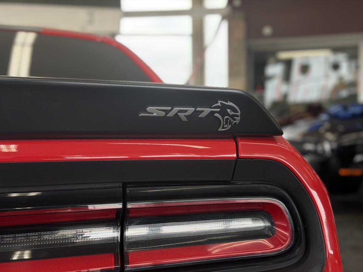 Used 2016 Dodge Challenger SRT Hellcat RWD image 19