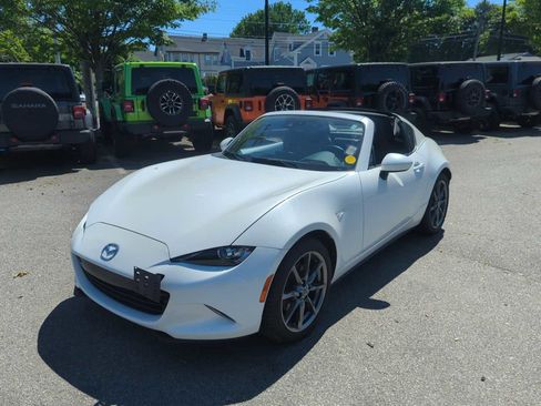 Used 2019 MAZDA MX-5 Miata RF Grand Touring RWD image 26