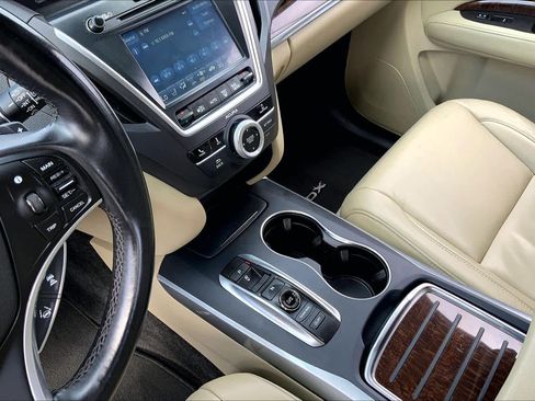 Used 2019 Acura MDX image 16