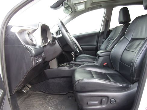 Used 2018 Toyota RAV4 Adventure image 10