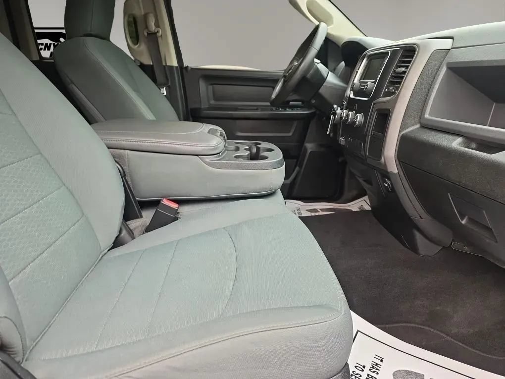 Used 2018 RAM 1500 Express w/ Express Value Package AWD/4WD image 12