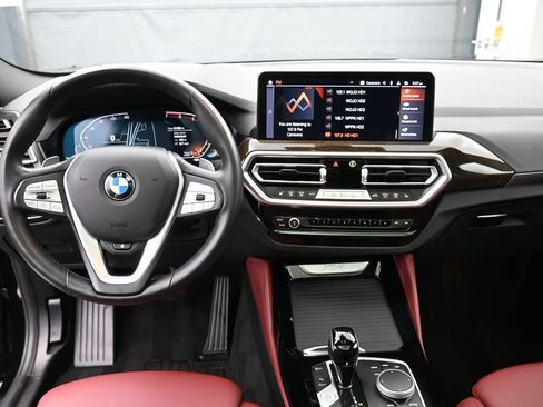 Used 2023 BMW X4 xDrive30i AWD/4WD image 11