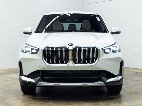 Used 2025 BMW X1 xDrive28i AWD/4WD image 6