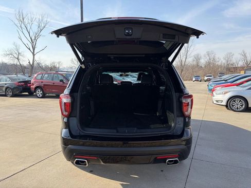 Used 2017 Ford Explorer Sport image 21